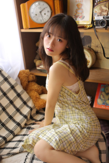 皮包上撒了乳液怎么办
